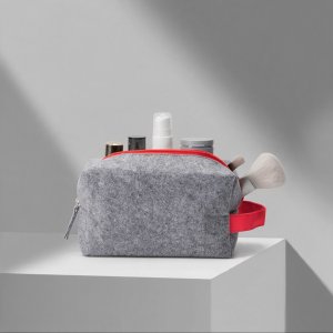 Косметичка из РПЕТ фетра с ручкой Felt, серый с красным